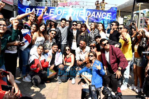 photos varun dhawan shraddha kapoor nora fatehi and others grace the trailer launch of street dancer 3d 8