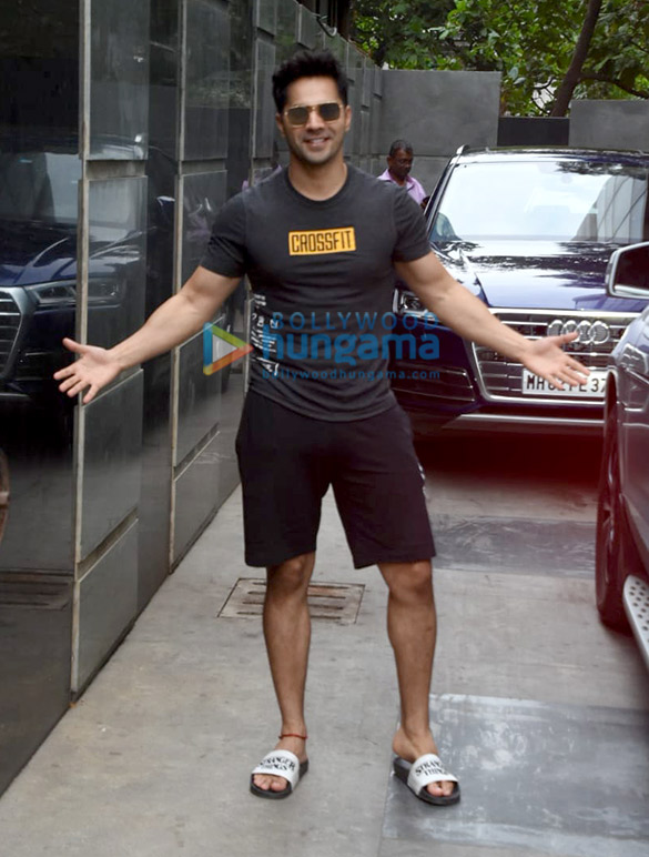 photos varun dhawan snapped at pooja entertainments office today 3