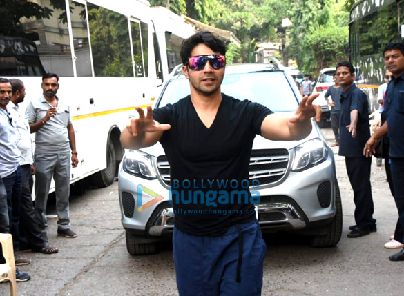 photos varun dhawan snapped on the sets of dance plus 5 1