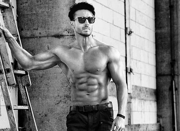 Tiger Shroff goes SHIRTLESS even though the temperature drops to -3 degrees in Serbia