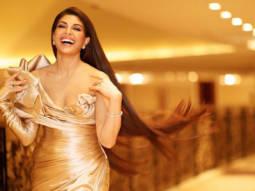 Jacqueline Fernandez turns heads in a Golden number as she attends the Global Gift Gala in Dubai