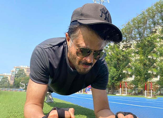 Anil Kapoor planks for a better India, giving the younger lot a run for their money!
