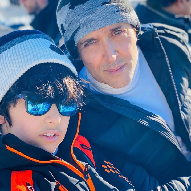 Hrithik Roshan and Sussanne Khan enjoy snowy vacation with their sons and modern family in France