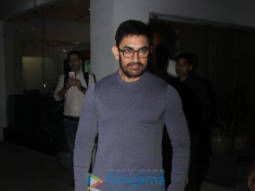 Photos: Aamir Khan snapped in Juhu