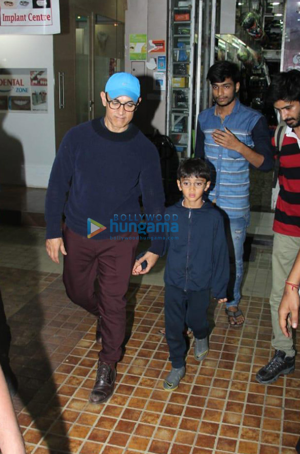 photos aamir khan snapped with his son azad rao khan in bandra 1