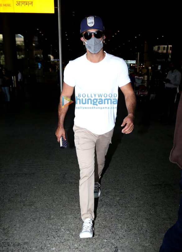 photos aditya roy kapur disha patani mohit suri tamannaah bhatia and others snapped at the airport 2