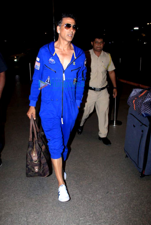 photos akshay kumar and twinkle khanna snapped at the airport 4