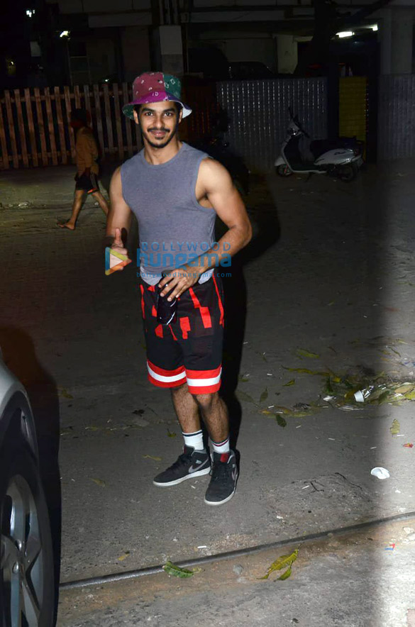 photos ananya panday and ishaan khatter snapped at a dance class in andheri 2