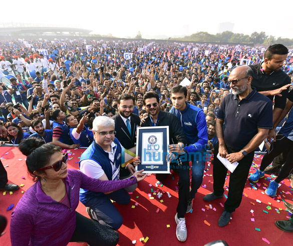 photos anil kapoor attends plankathon to break their current guinness world record1 1