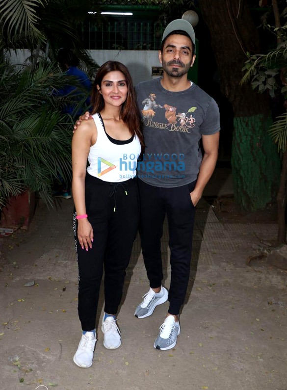 photos aparshakti khurana and pranutan bahl snapped during dance rehearsals for their film helmet 5