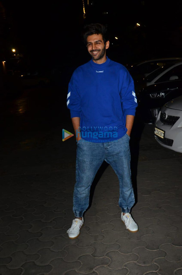 photos celebs attend the special screening of the movie jai mummy di 2