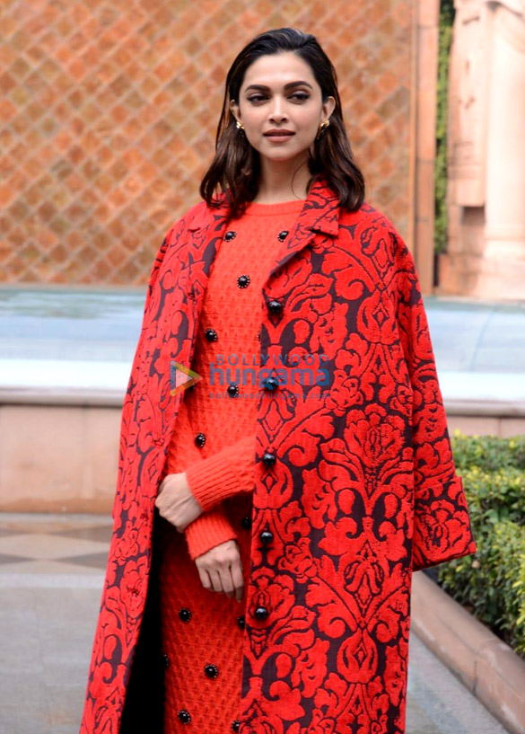 photos deepika padukone and vikrant massey snapped promoting their film chhapaak in delhi 5