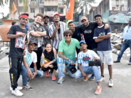 Photos: Dia Mirza, Chunky Pandey and Maniesh Paul join the drive to clean Mahim Beach
