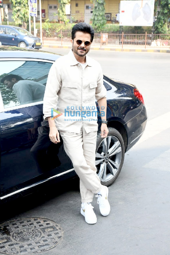 photos disha patani aditya roy kapur anil kapoor and kunal khemu spotted at bastian in bandra 5
