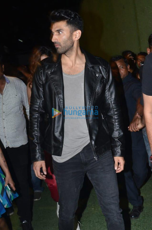photos disha patani and aditya roy kapur snapped during promotions of malang at nmims college 3