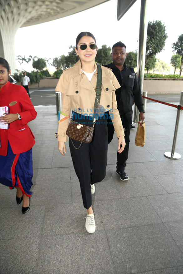 photos kajol taapsee pannu sonal chauhan and others snapped at the airport1