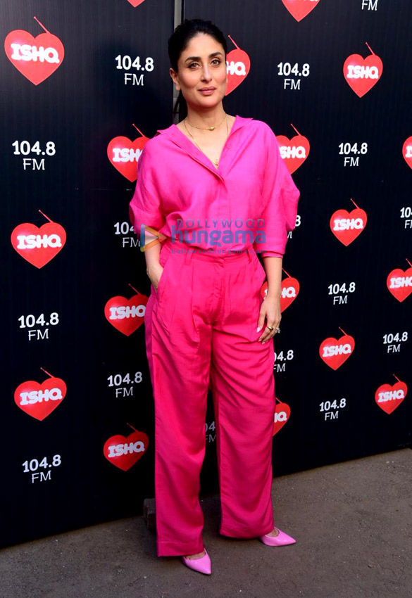 photos kareena kapoor khan snapped on sets of ishq 104 8 fm at mehboob studios in bandra 1