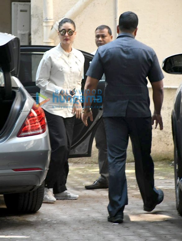 photos kareena kapoor khan spotted at aamir khans house 6 2