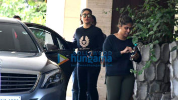 Photos: Kareena Kapoor Khan spotted in Bandra