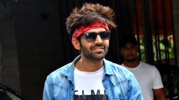 Photos: Kartik Aaryan snapped in Juhu