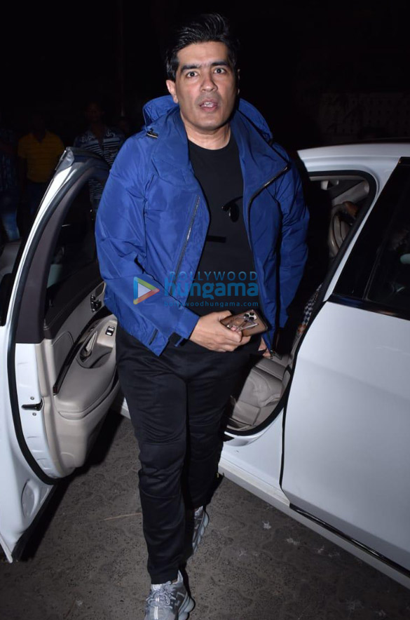 photos mahesh bhatt farhan akhtar and others spotted at sunny super sound in juhu 7