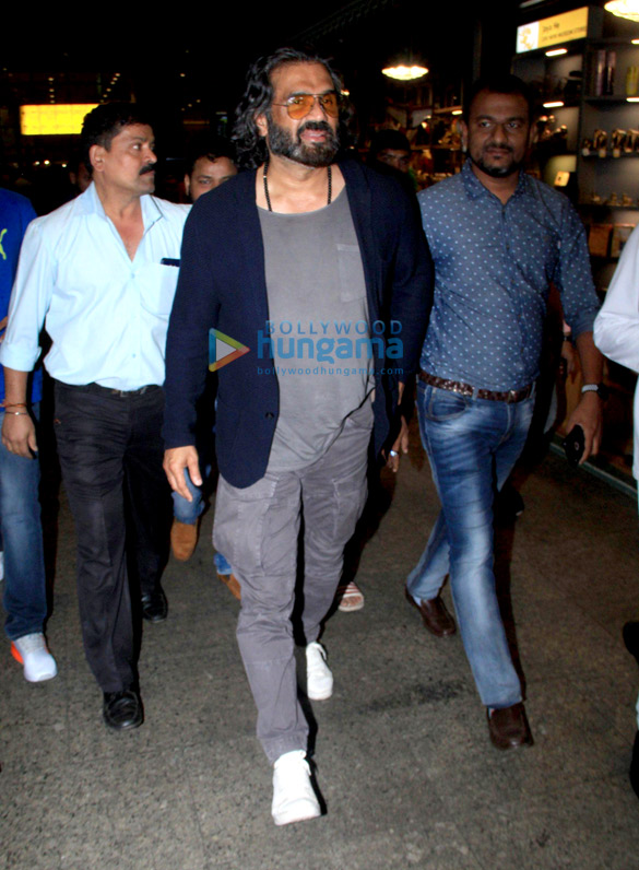 photos ranbir kapoor alia bhatt varun dhawan nora fatehi and others snapped at the airport 5