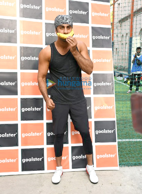 Photos: Ranbir Kapoor, Aparshakti Khurana, Dino Morea and others snapped during a football match Photos: Ranbir Kapoor, Aparshakti Khurana, Dino Morea and others snapped during a football match