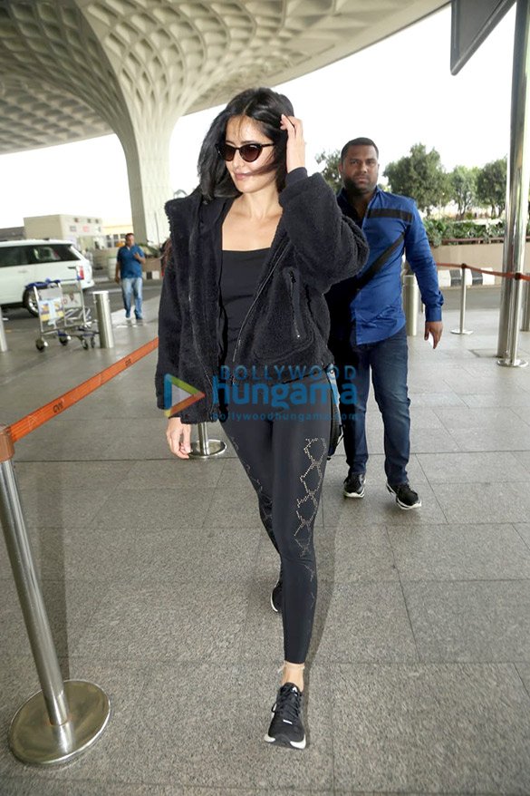 photos ranveer singh katrina kaif pooja hegde and karan deol snapped at the airport 2