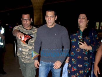 Photos: Salman Khan, Jackie Shroff, Vaani Kapoor and others snapped at the airport