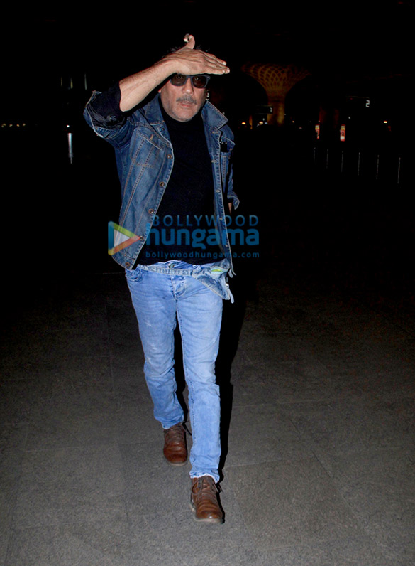 photos salman khan and jackie shroff snapped at the airport 4