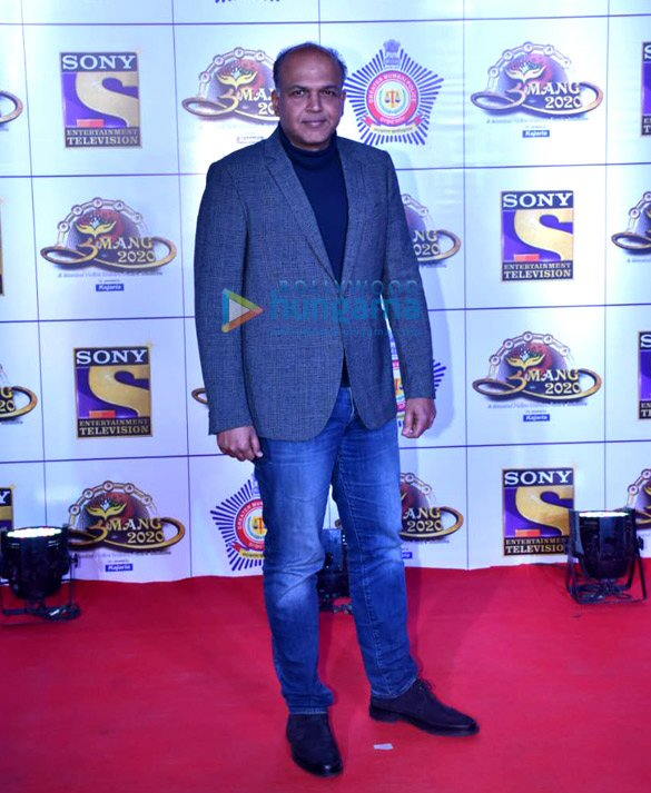 photos sara ali khan and others grace umang 2020 13