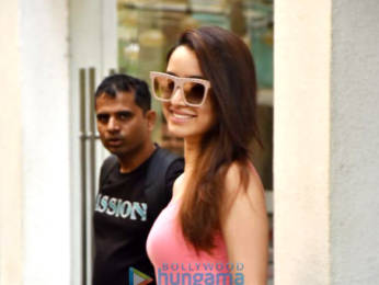 Photos: Shraddha Kapoor snapped at a dubbing studio