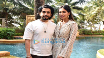 Photos: Sunny Singh Nijjar and Sonnalli Seygall snapped promoting their film Jai Mummy Di