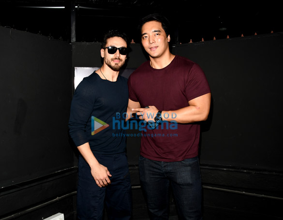 photos tiger shroff disha patani aayush sharma and rinzing denzongpa snapped at rds strength training transformation studio launch 4