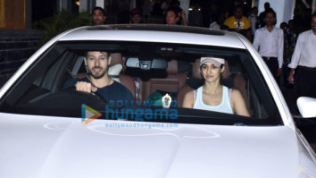 Photos: Tiger Shroff and Disha Patani snapped at a gym launch in Juhu