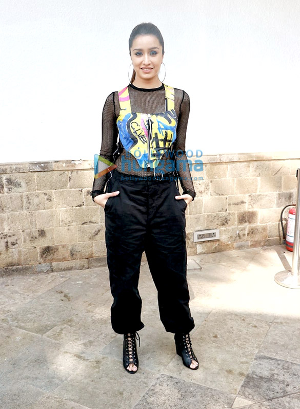 photos varun dhawan and shraddha kapoor snapped promoting their film street dancer 3d 3 2