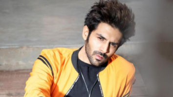 School kids go crazy upon seeing Kartik Aaryan on the Mumbai streets, sing ‘Dheeme Dheeme’ for him