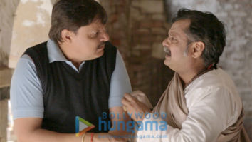 Movie Stills Of The Movie Yahan Sabhi Gyani Hain