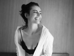 HOT! Mandana Karimi sets the internet on fire as she goes topless, see photo
