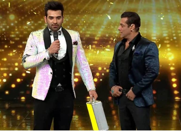 Bigg Boss 13: Paras Chhabra quits Salman Khan's show with Rs. 10 lakh money bag Bigg Boss 13: Paras Chhabra quits Salman Khan's show with Rs. 10 lakh money bag