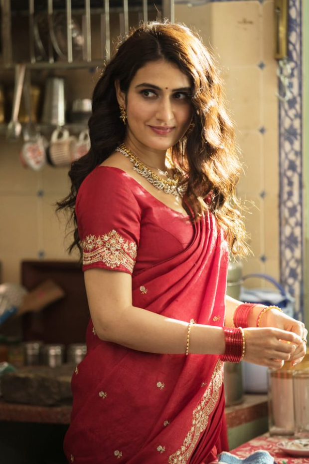 FIRST LOOK: Fatima Sana Shaikh plays a Marathi girl in Suraj Pe Mangal Bhari FIRST LOOK: Fatima Sana Shaikh plays a Marathi girl in Suraj Pe Mangal Bhari