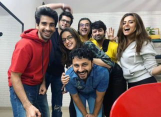Mohit Sehgal, Sanaya Irani, and Barun Sobti posing goofily with their buddies is every friend circle ever!