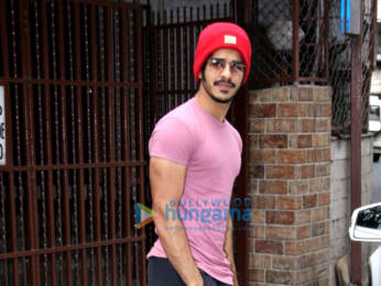 Photos: Ishaan Khatter spotted at Shankar Mahadevan's dubbing studio in Bandra