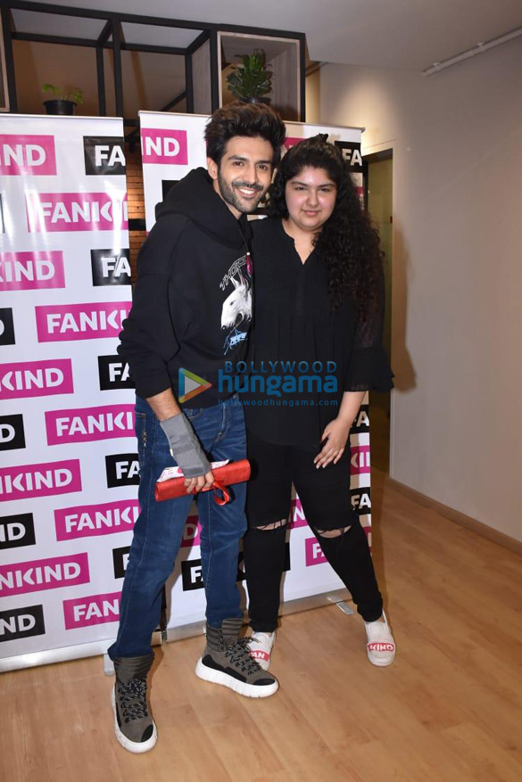 photos kartik aaryan snapped at anshula kapoors fankind charity initiative 6