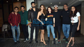 Photos: Kunal Kemmu hosts a dinner party for Malang starcast