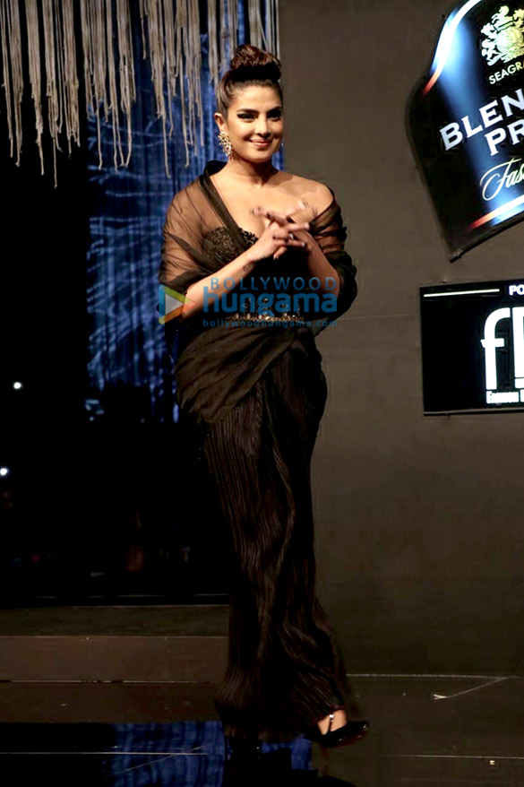 photos priyanka chopra walks the ramp during blenders pride fashion tour 2020 5