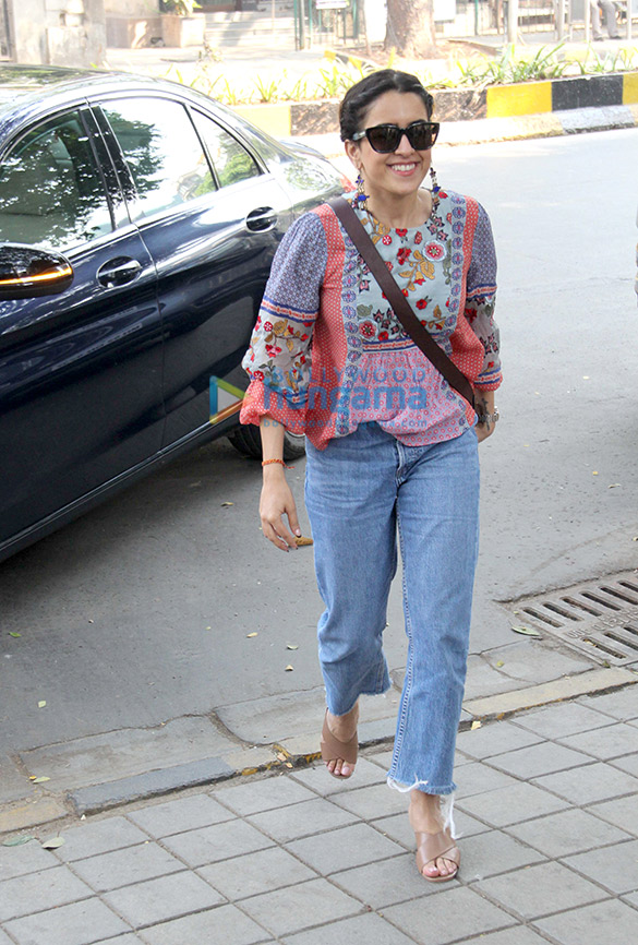 photos sanya malhotra spotted at vishesh films office 3