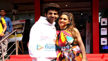 Photos: Sara Ali Khan and Kartik Aaryan promote Love Aaj Kal at Reliance Digital in Andheri