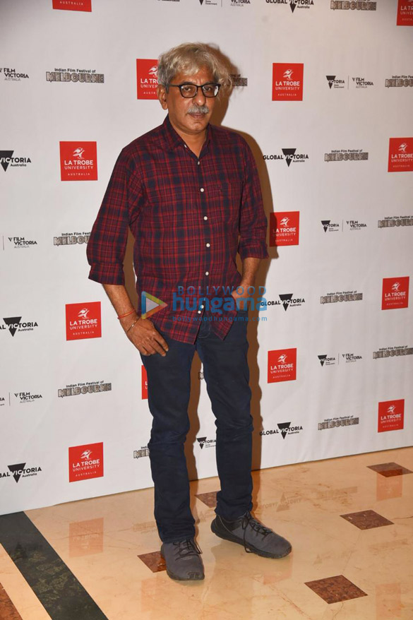 photos shah rukh khan and others snapped at the la trobe university scholarship event 8