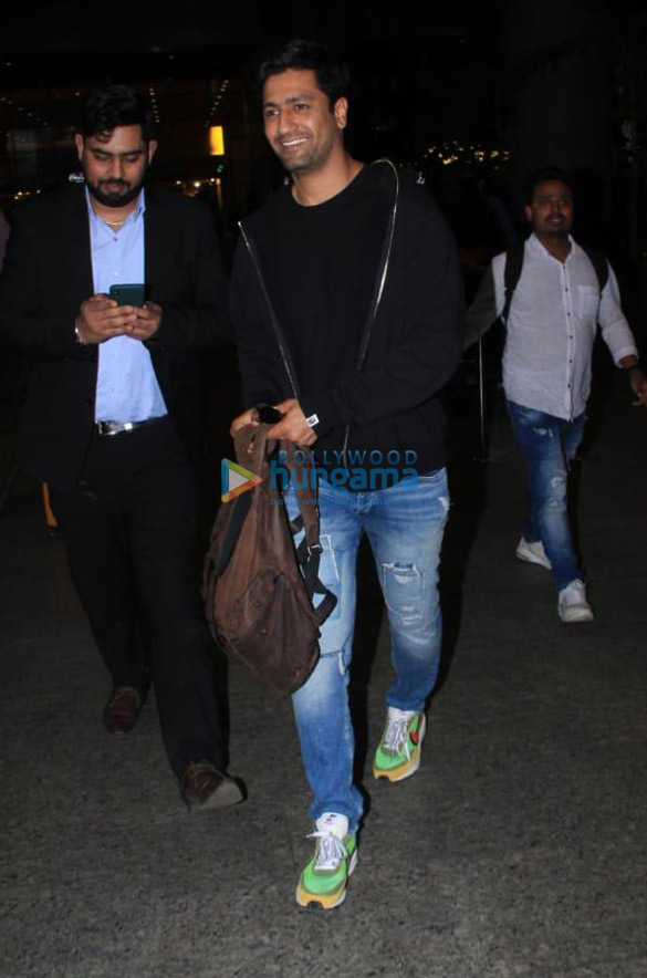 photos siddhant chaturvedi a r rahman and others snapped at the airport 4
